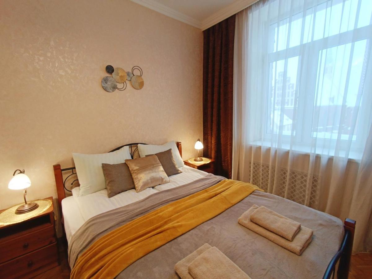 Old Town Retreat With Stunning Views 2 Bedroom Apartment Nearby The Church Of Saint Peter Riga Esterno foto