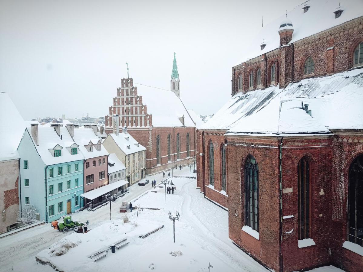 Old Town Retreat With Stunning Views 2 Bedroom Apartment Nearby The Church Of Saint Peter Riga Esterno foto